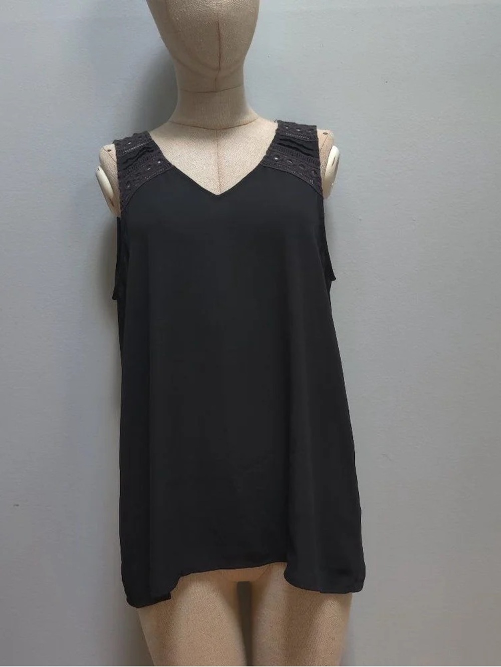 Black V-Neck Lace Shoulder Sleeveless Top